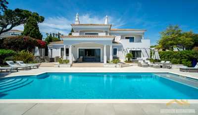 Villa For Sale in Almancil, Portugal
