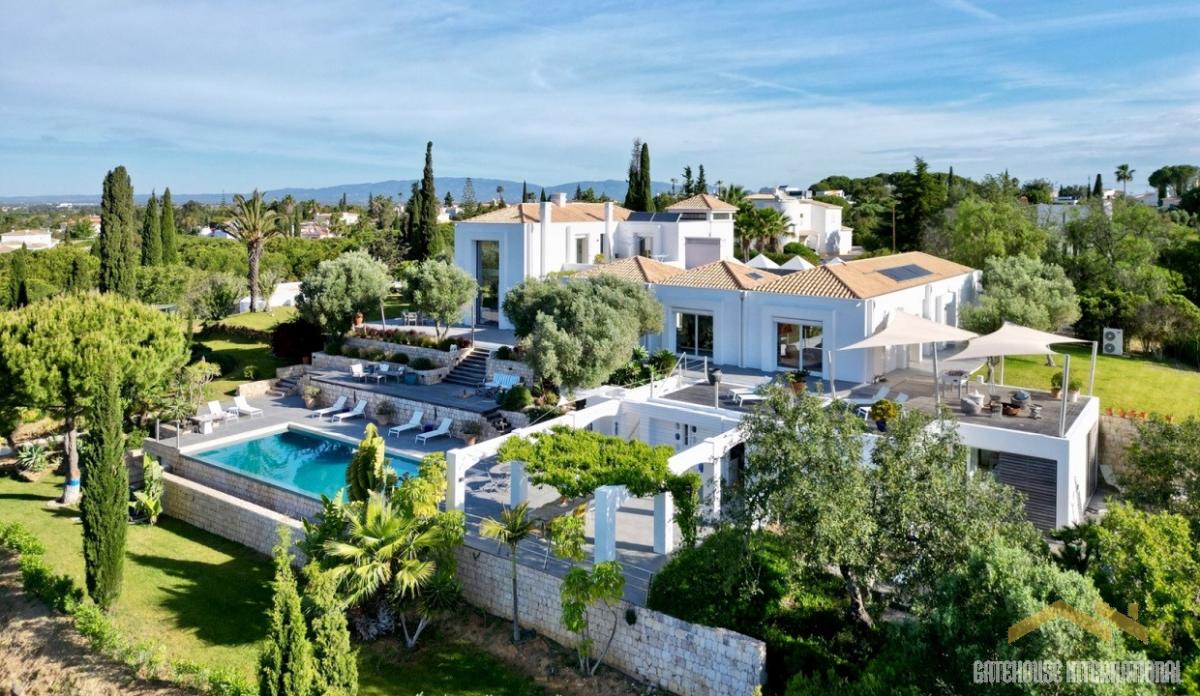 Picture of Villa For Sale in Lagoa, Algarve, Portugal