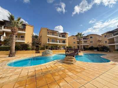 Apartment For Sale in Universal, Cyprus