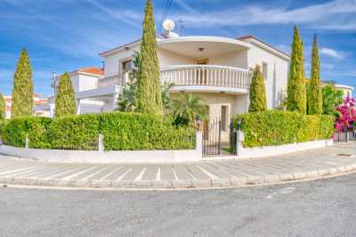 Villa For Sale in Dherynia, Cyprus