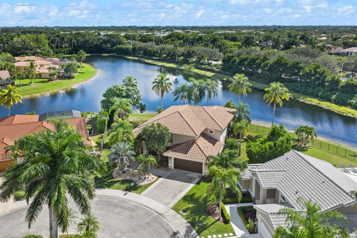 Picture of Home For Sale in Weston, Florida, United States