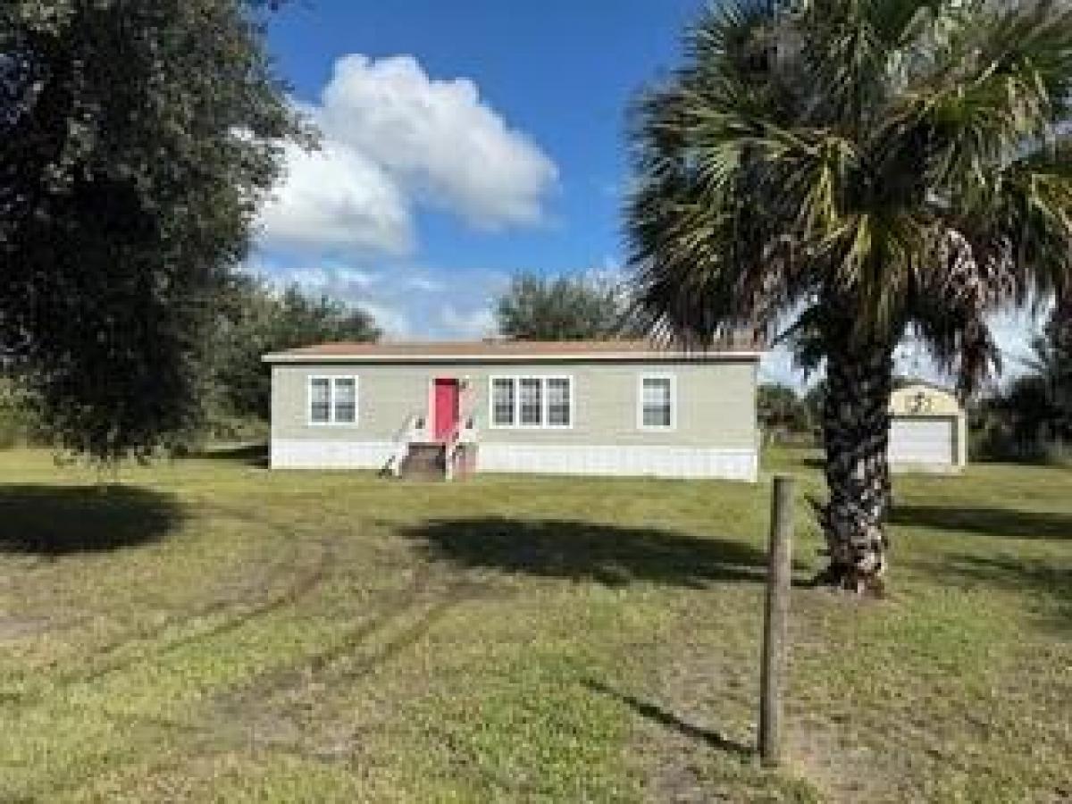 Picture of Home For Sale in Okeechobee, Florida, United States