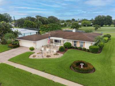 Home For Sale in Port Saint Lucie, Florida