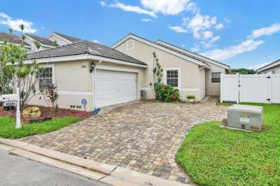 Home For Sale in Boca Raton, Florida