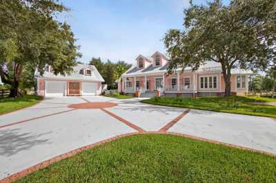 Home For Sale in Palm City, Florida