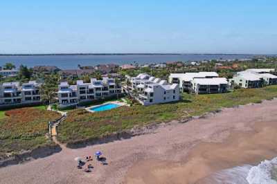 Condo For Sale in Stuart, Florida