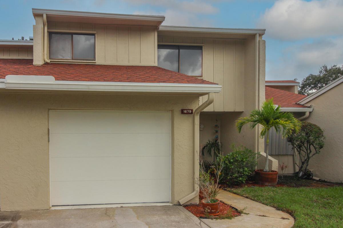 Picture of Home For Sale in Palm City, Florida, United States