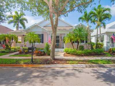 Home For Sale in Vero Beach, Florida