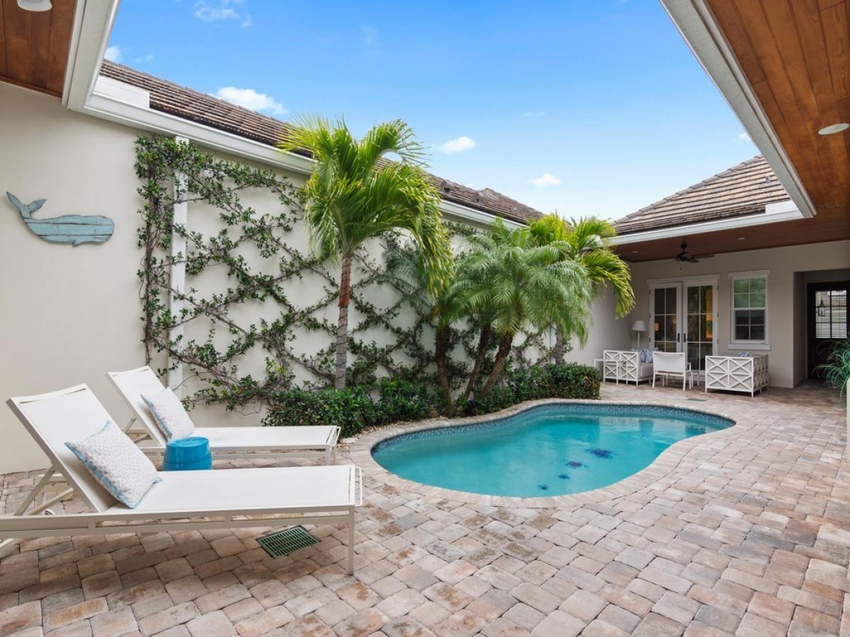 Picture of Home For Sale in Vero Beach, Florida, United States