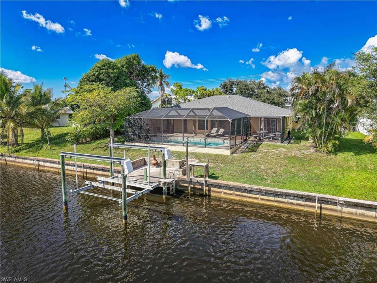 Picture of Home For Sale in Cape Coral, Florida, United States