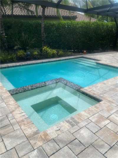 Home For Sale in Naples, Florida