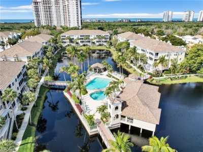 Home For Sale in Naples, Florida