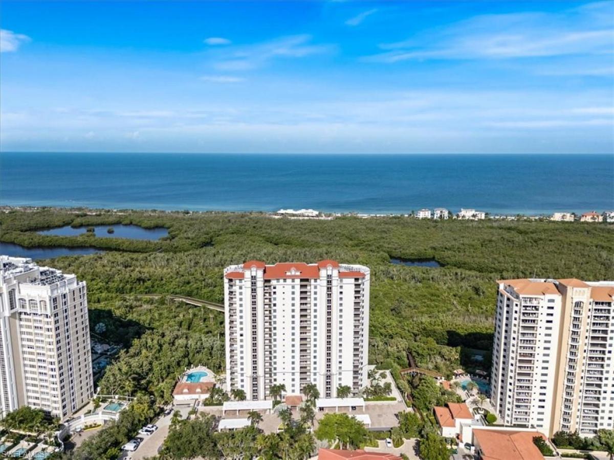 Picture of Condo For Sale in Naples, Florida, United States