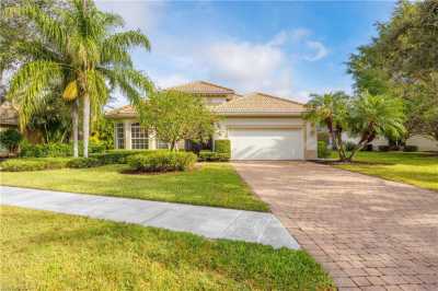 Home For Sale in Naples, Florida