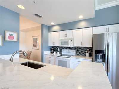 Condo For Sale in Naples, Florida