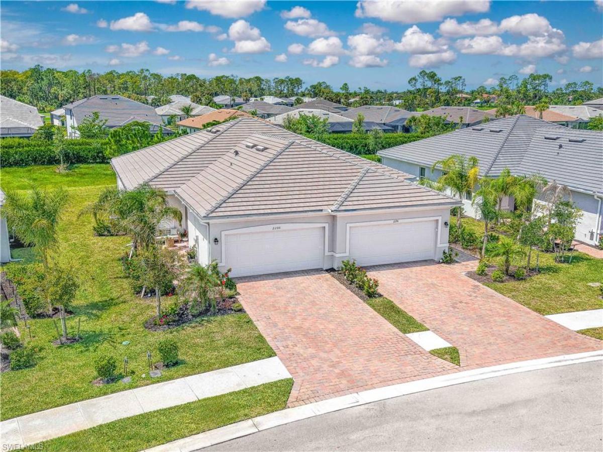 Picture of Home For Sale in Naples, Florida, United States