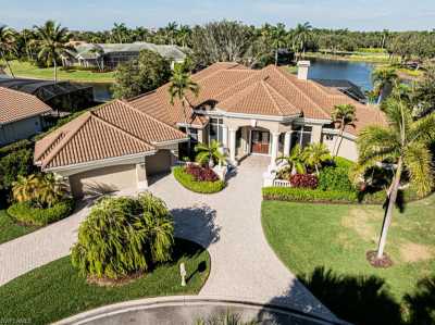 Home For Sale in Naples, Florida