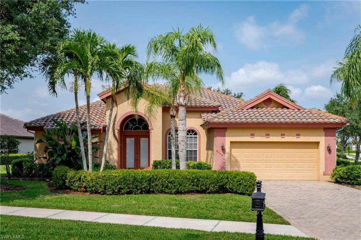 Picture of Home For Sale in Naples, Florida, United States