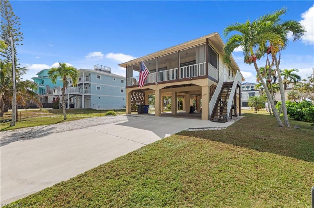 Picture of Home For Sale in Bonita Springs, Florida, United States