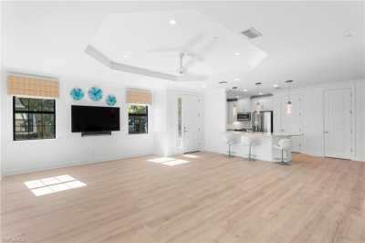 Condo For Sale in Naples, Florida