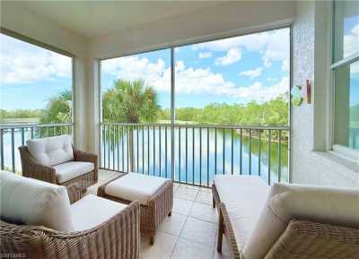 Condo For Sale in Naples, Florida