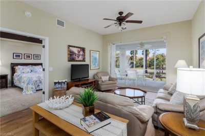 Condo For Sale in Naples, Florida