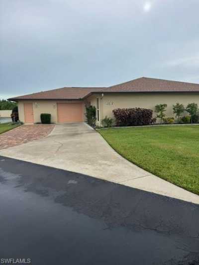 Home For Sale in Naples, Florida