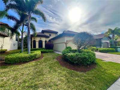 Home For Rent in Naples, Florida