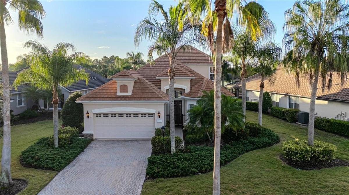 Picture of Home For Sale in Bradenton, Florida, United States