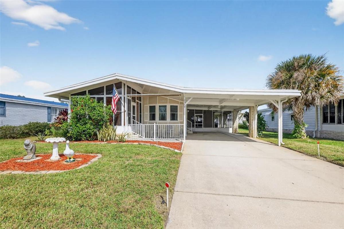 Picture of Mobile Home For Sale in Tavares, Florida, United States