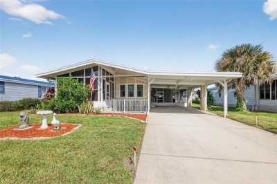 Mobile Home For Sale in Tavares, Florida