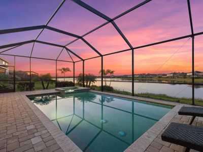 Home For Sale in Lakewood Ranch, Florida