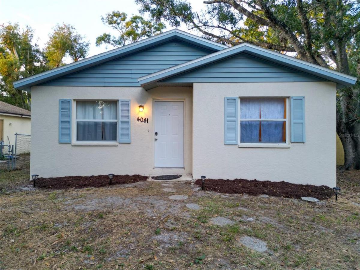 Picture of Home For Sale in Sarasota, Florida, United States
