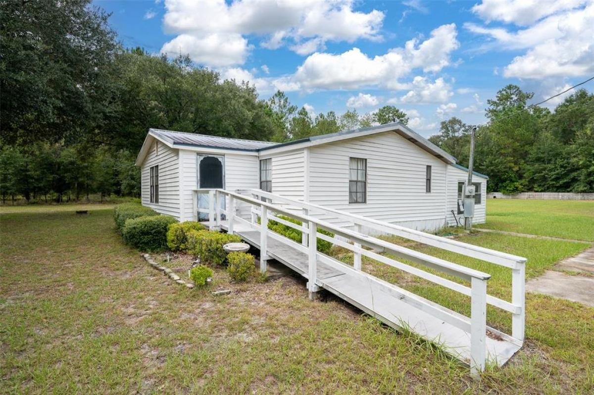 Picture of Mobile Home For Sale in High Springs, Florida, United States