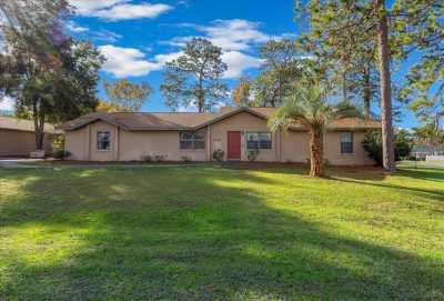 Home For Sale in Summerfield, Florida