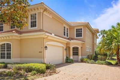 Condo For Sale in Howey in the Hills, Florida