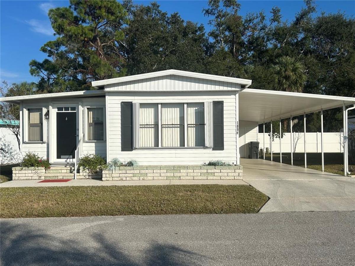Picture of Mobile Home For Sale in Bradenton, Florida, United States
