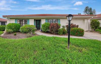 Home For Sale in Sarasota, Florida