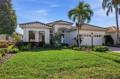 Home For Sale in Lakewood Ranch, Florida