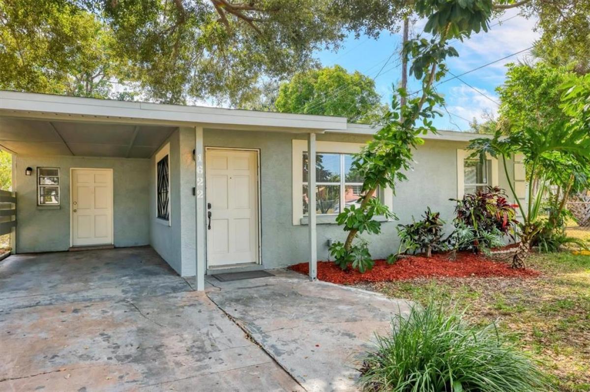 Picture of Home For Sale in Sarasota, Florida, United States