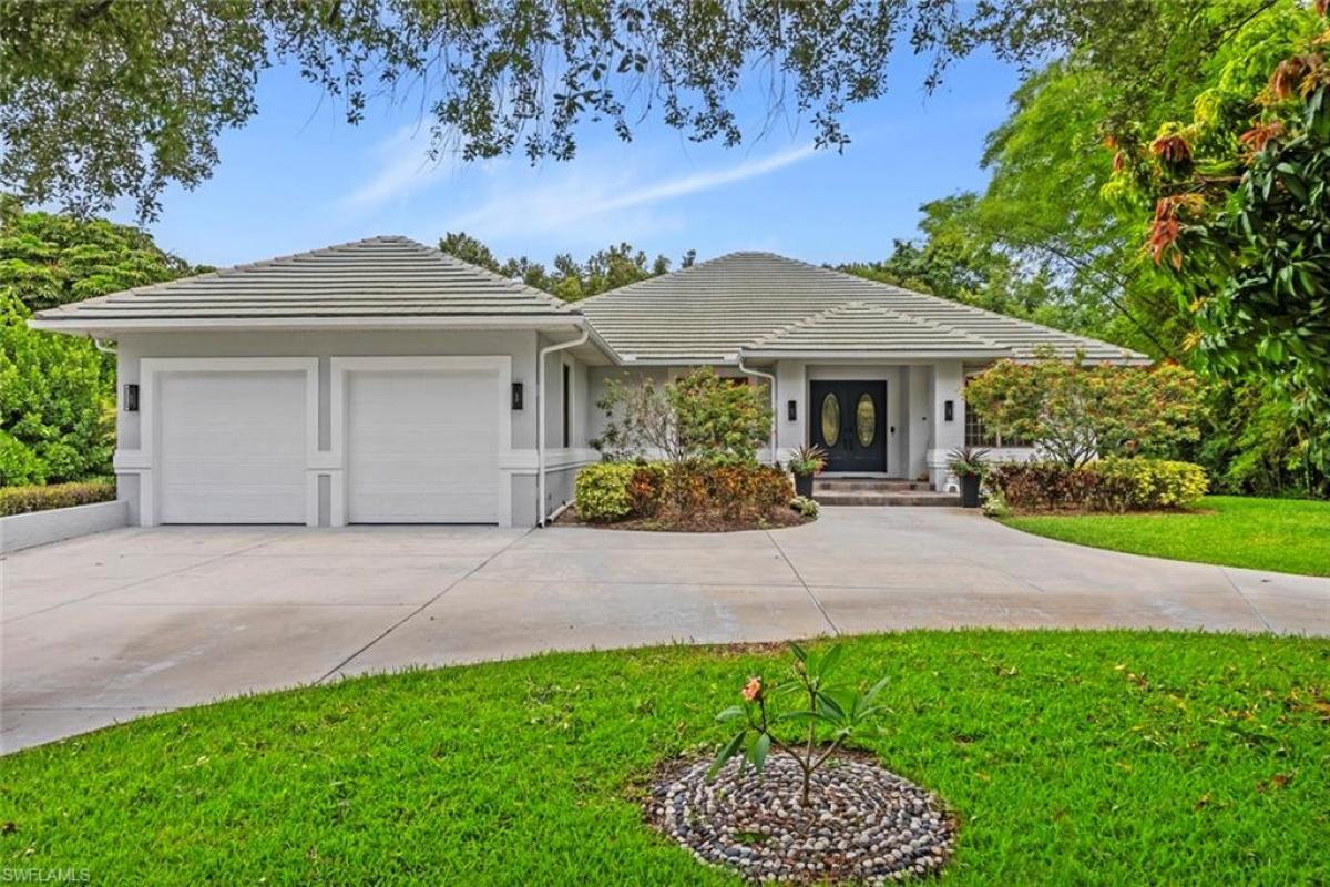 Picture of Home For Sale in Naples, Florida, United States