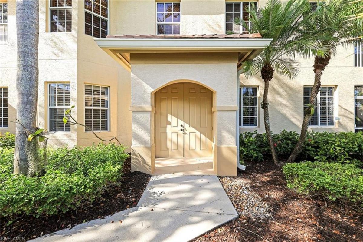 Picture of Condo For Sale in Bonita Springs, Florida, United States