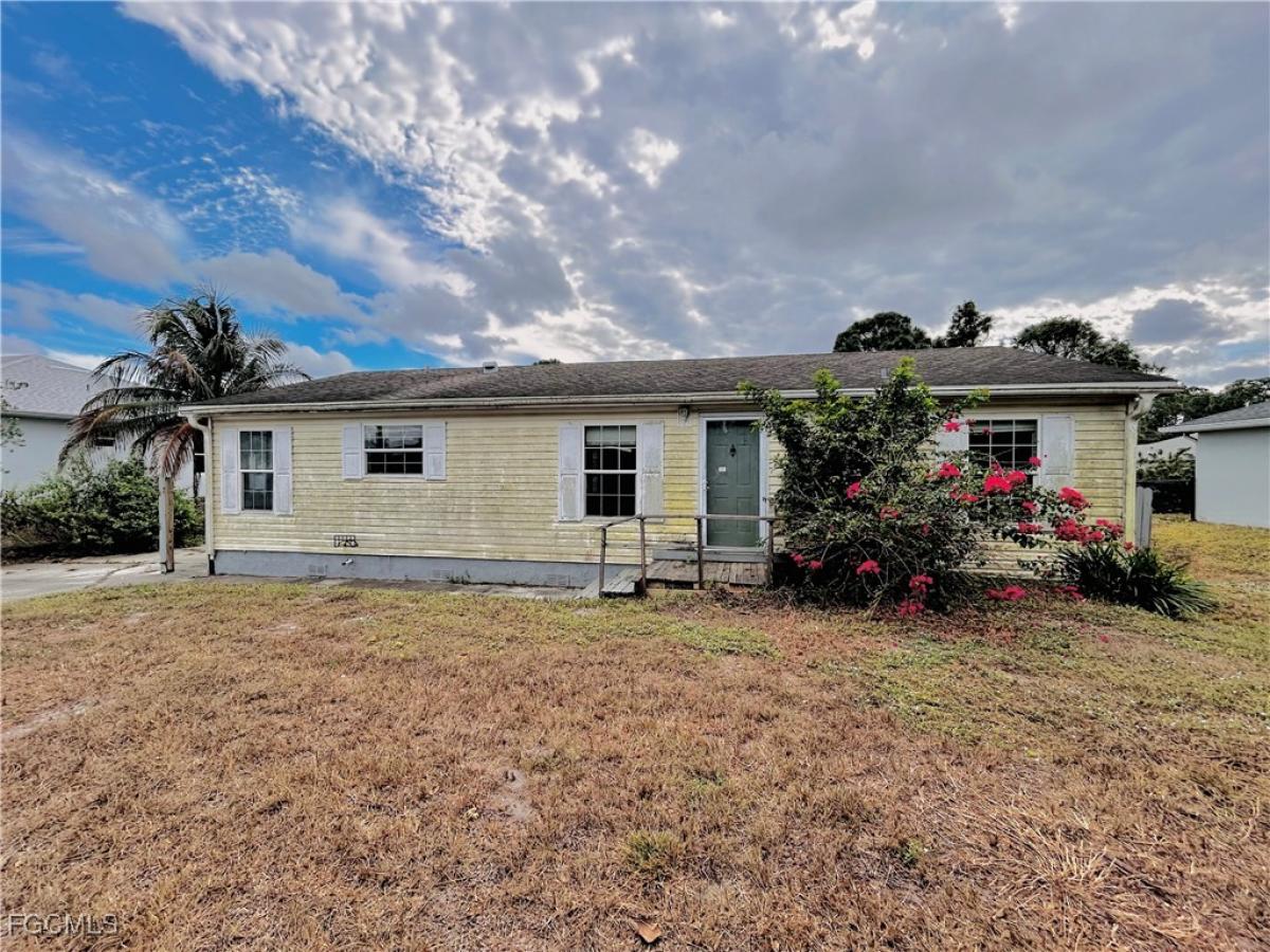 Picture of Mobile Home For Sale in Lehigh Acres, Florida, United States