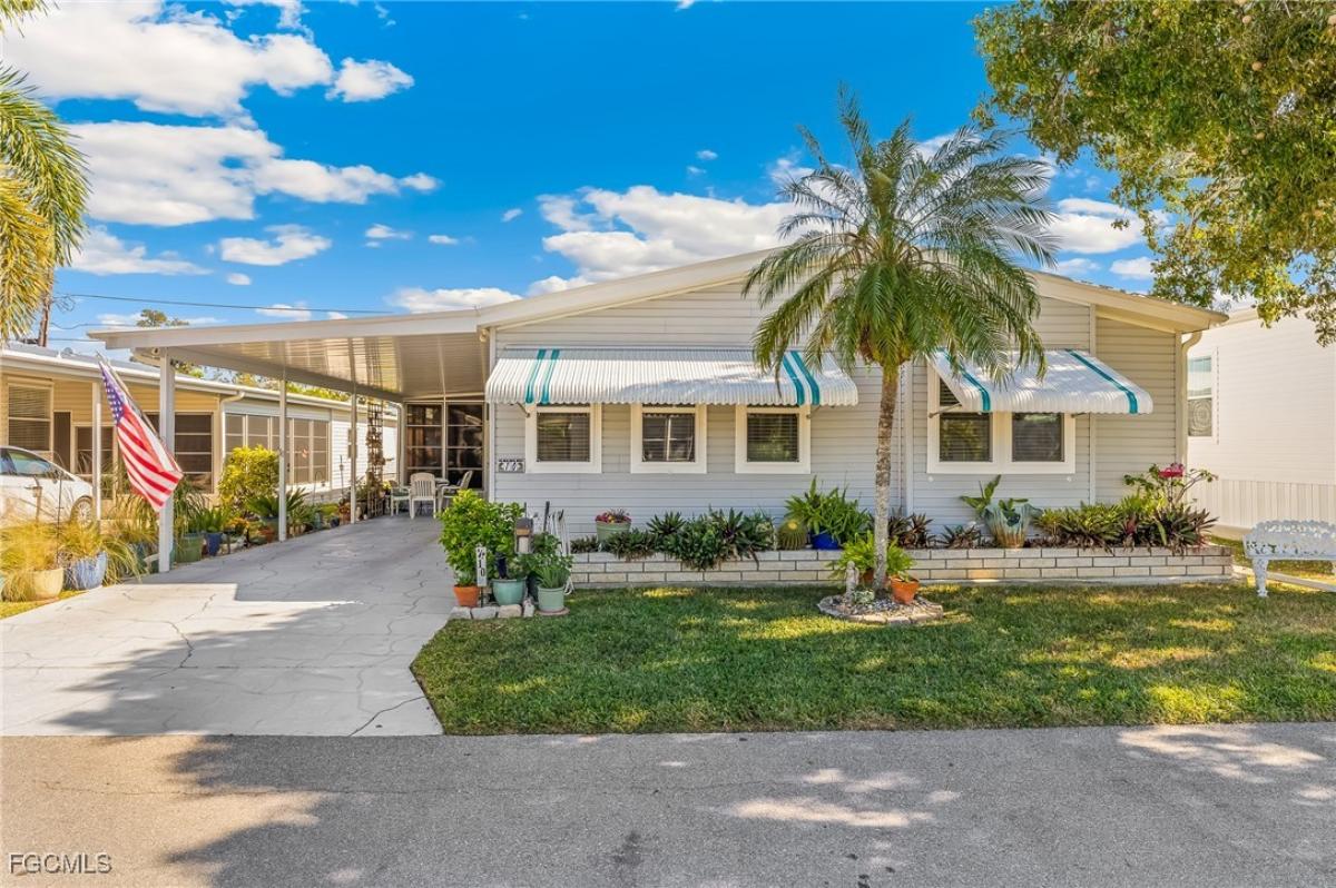 Picture of Mobile Home For Sale in Fort Myers, Florida, United States