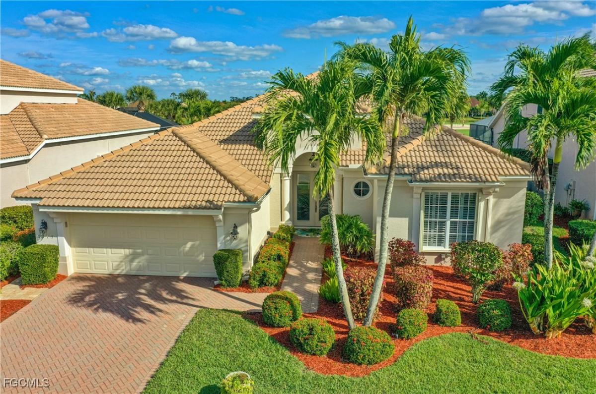 Picture of Home For Sale in Fort Myers, Florida, United States