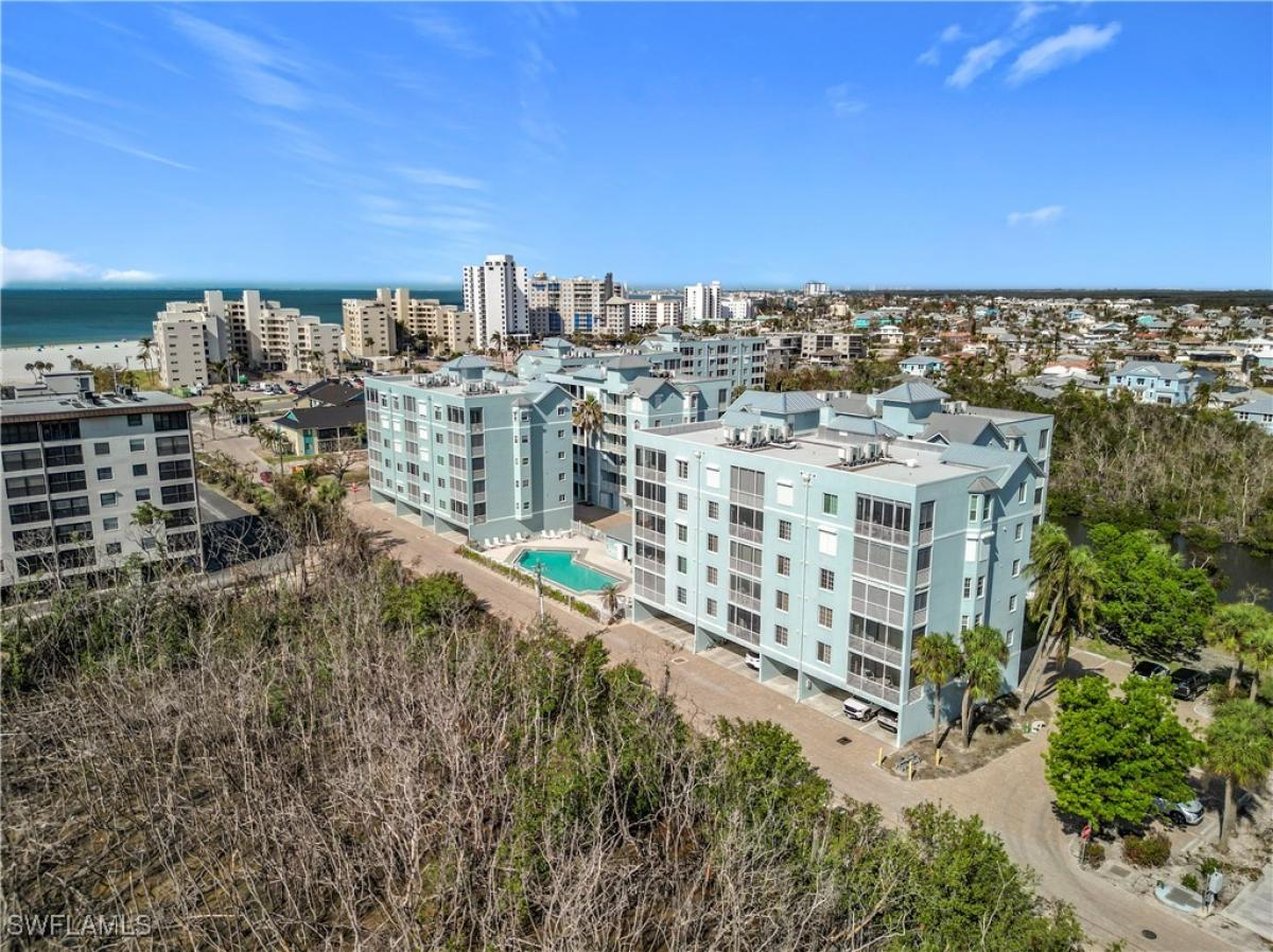 Picture of Condo For Sale in Fort Myers Beach, Florida, United States