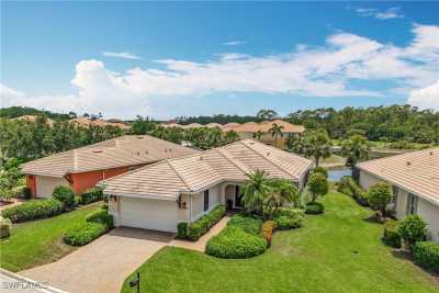 Home For Sale in Fort Myers, Florida
