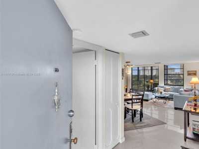 Condo For Sale in Aventura, Florida