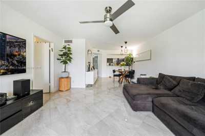 Condo For Sale in Plantation, Florida