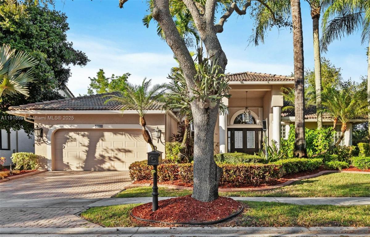 Picture of Home For Sale in Weston, Florida, United States